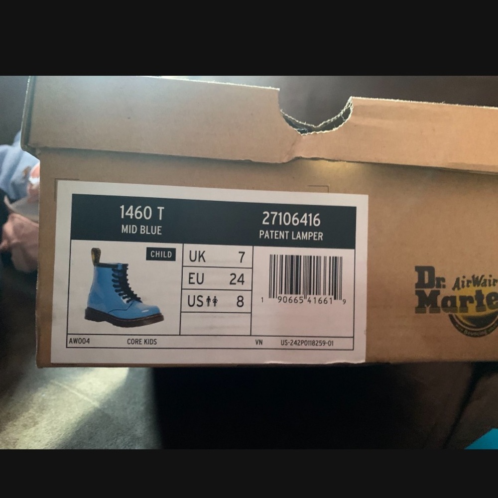 Never worn - Picture 2 of 2
